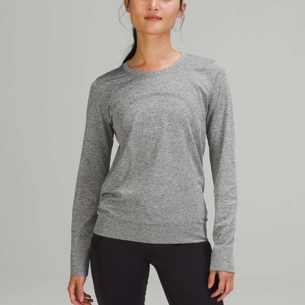 Like New! Lululemon Swiftly Relaxed Long Sleeve Shirt - Slate / White - Size 6